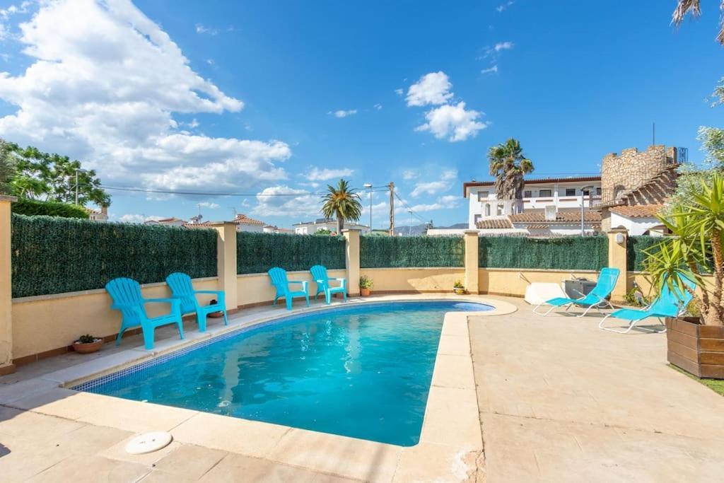 Villa CASA con PISCINA privada, CENTRO - WIFI Ampuriabrava Exterior foto